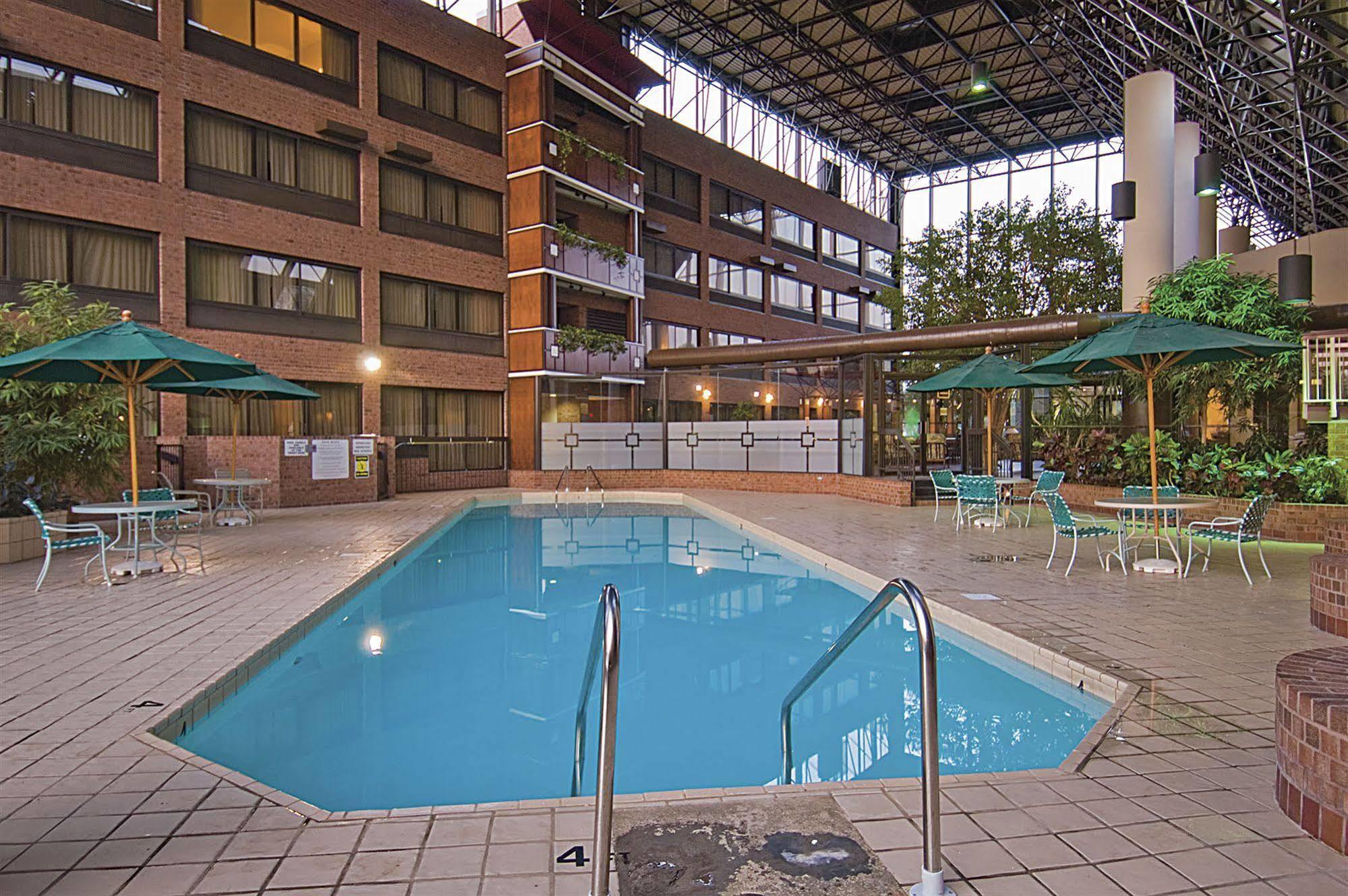 Hotel Super 8 By Wyndham Mobile I-65 Exterior foto